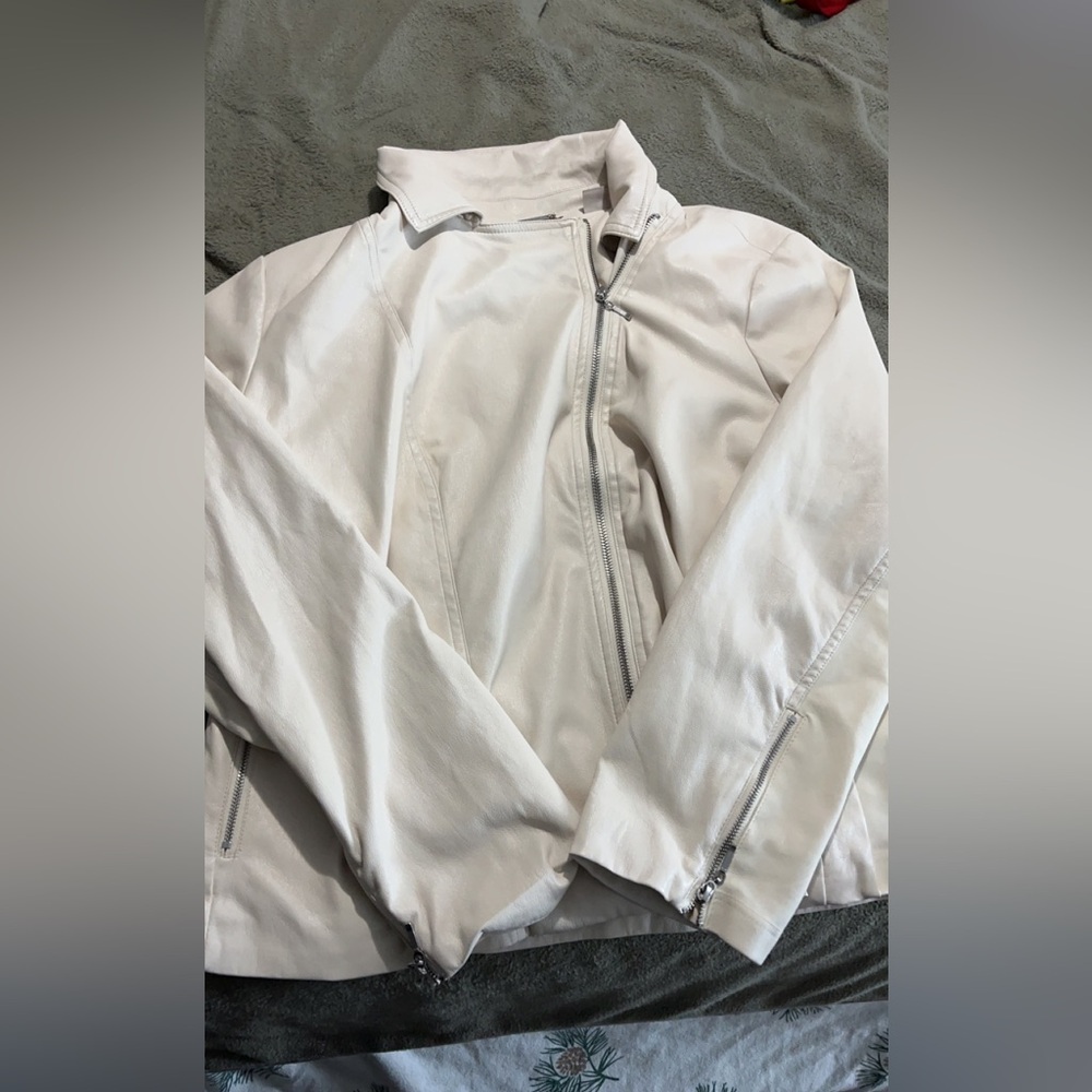 Chico’s tan jacket size 3
